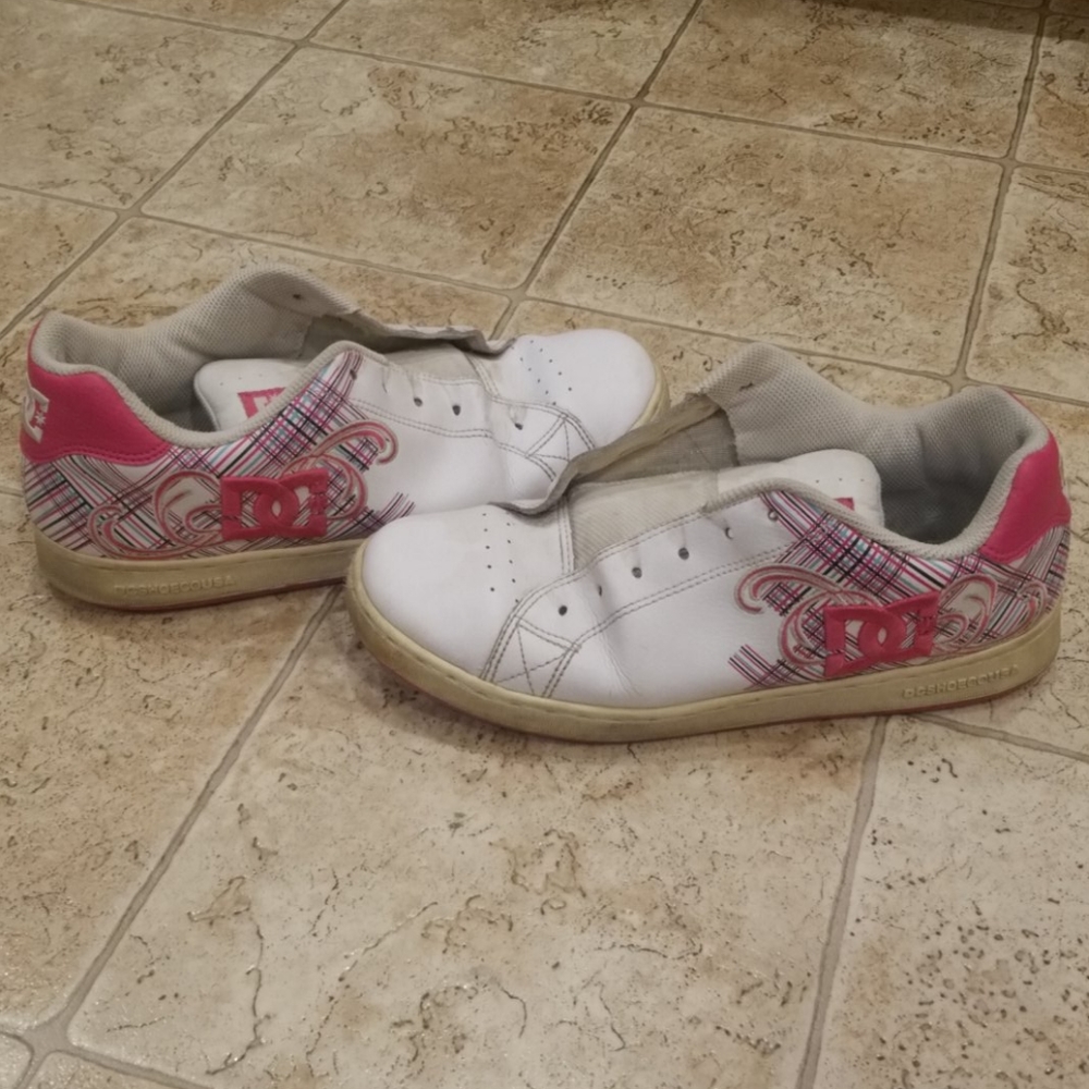 DC shoes